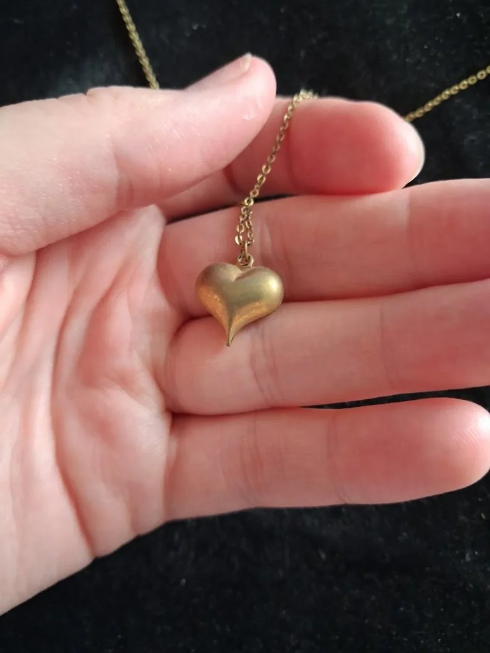 Dainty 16 inch Heart necklace